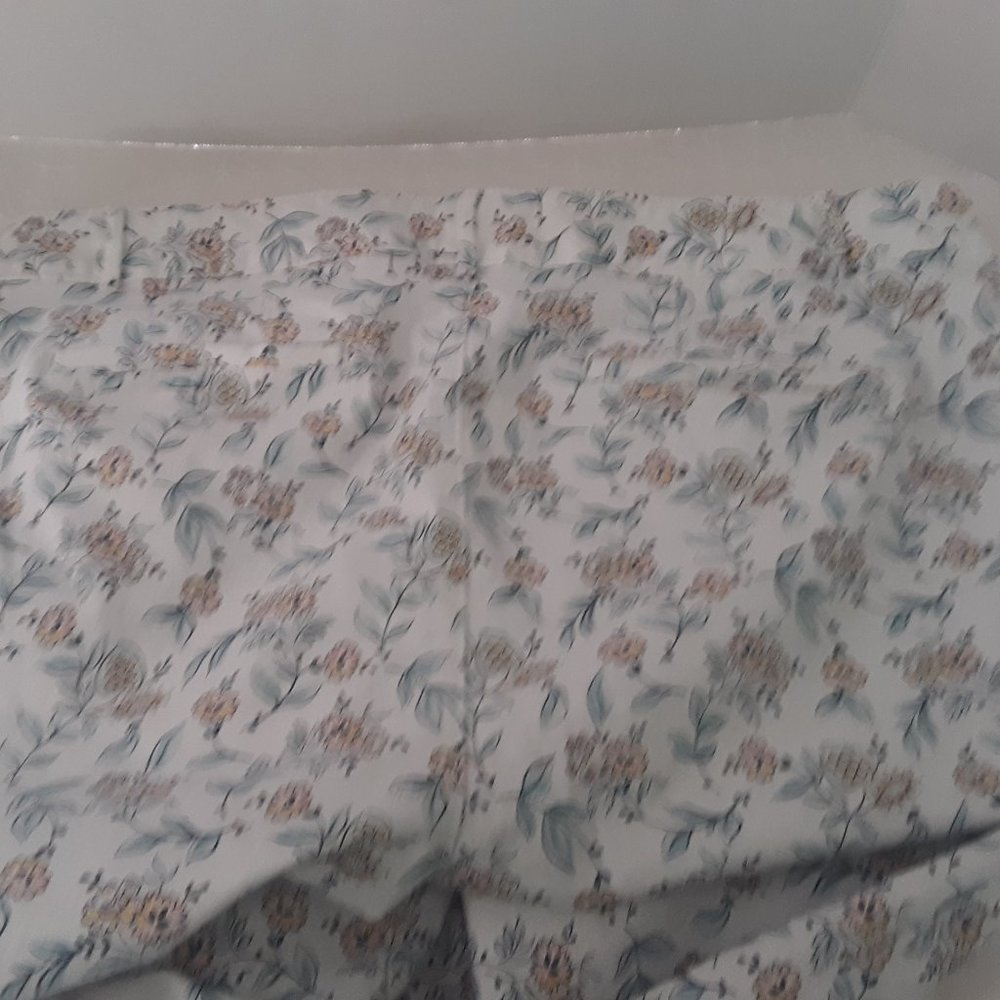 Loft Plus Size 16 Floral Pants - Picture 5 of 11